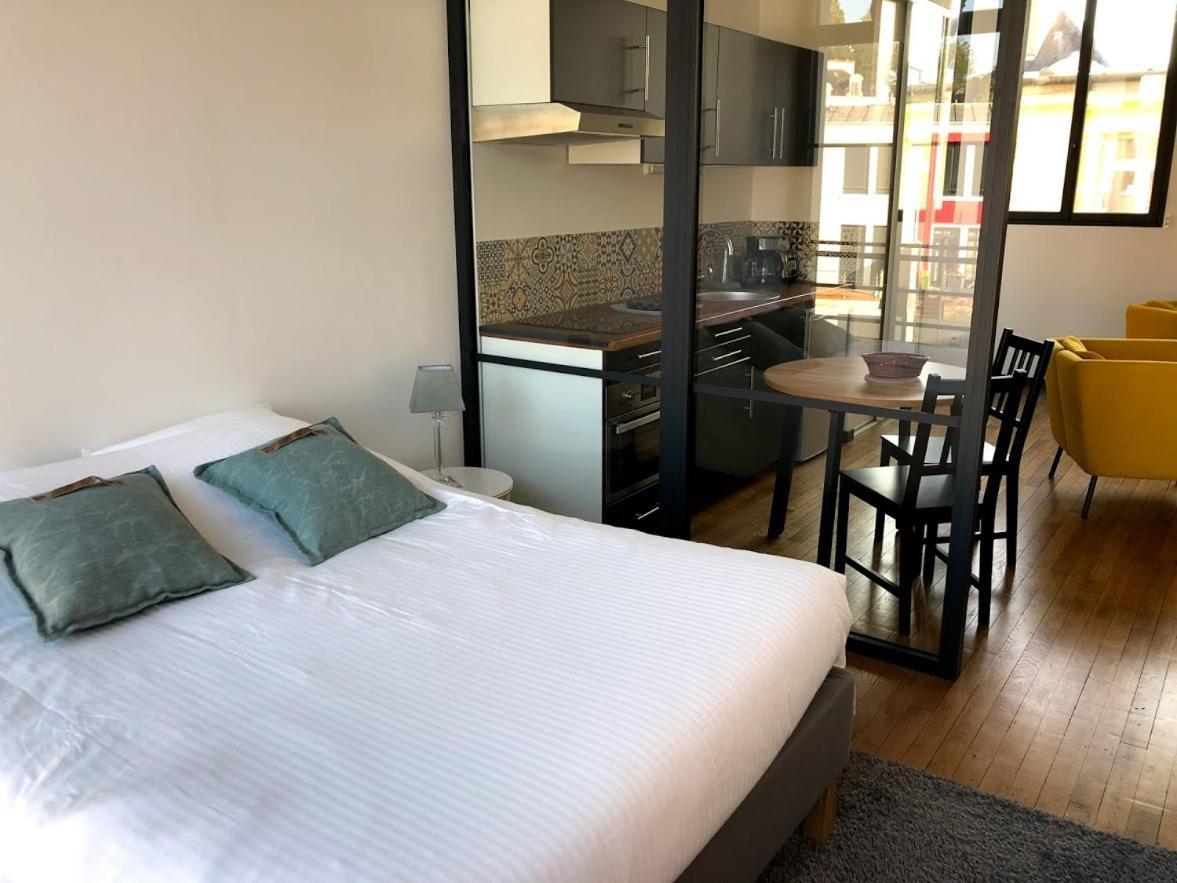 L'Arbre Apartment เลอม็องส์ ภายนอก รูปภาพ
