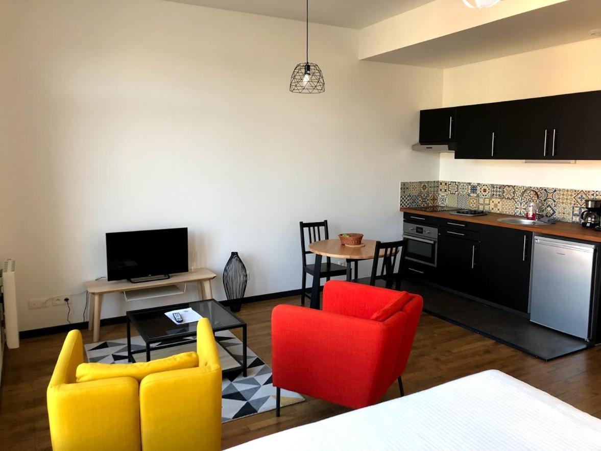 L'Arbre Apartment เลอม็องส์ ภายนอก รูปภาพ
